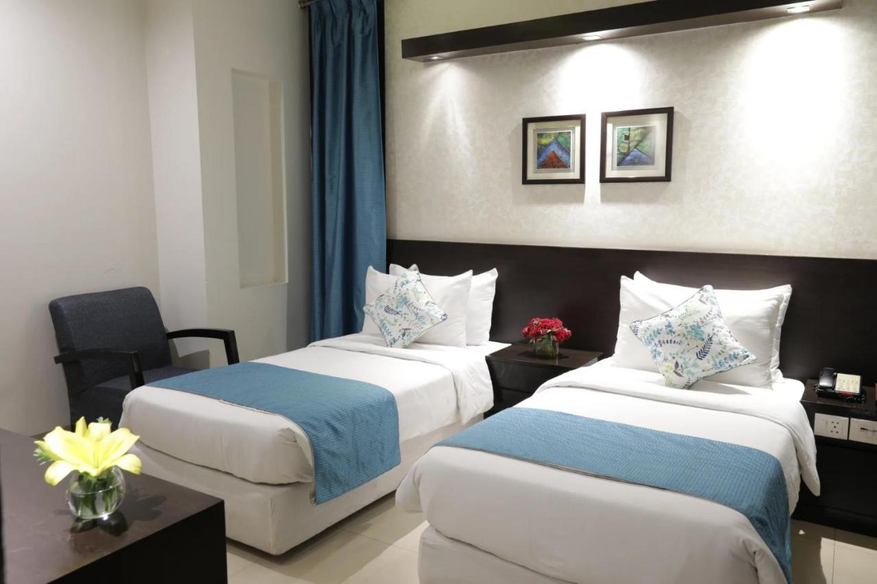 Hotel Rockland Panchsheel Enclave New Delhi Exterior photo